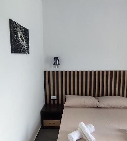 Aleks Holiday Rooms Ksamil Exterior foto