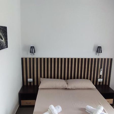Aleks Holiday Rooms Ksamil Exterior foto